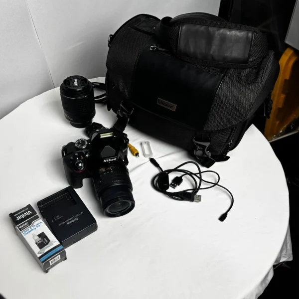 Nikon D3200 24.2 MP CMOS Digital SLR with 18-55mm